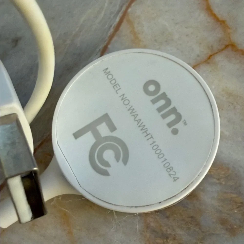 onn. Magnetic Charging Cable for Apple Watch USB-A‎ White WAAWHT100010824